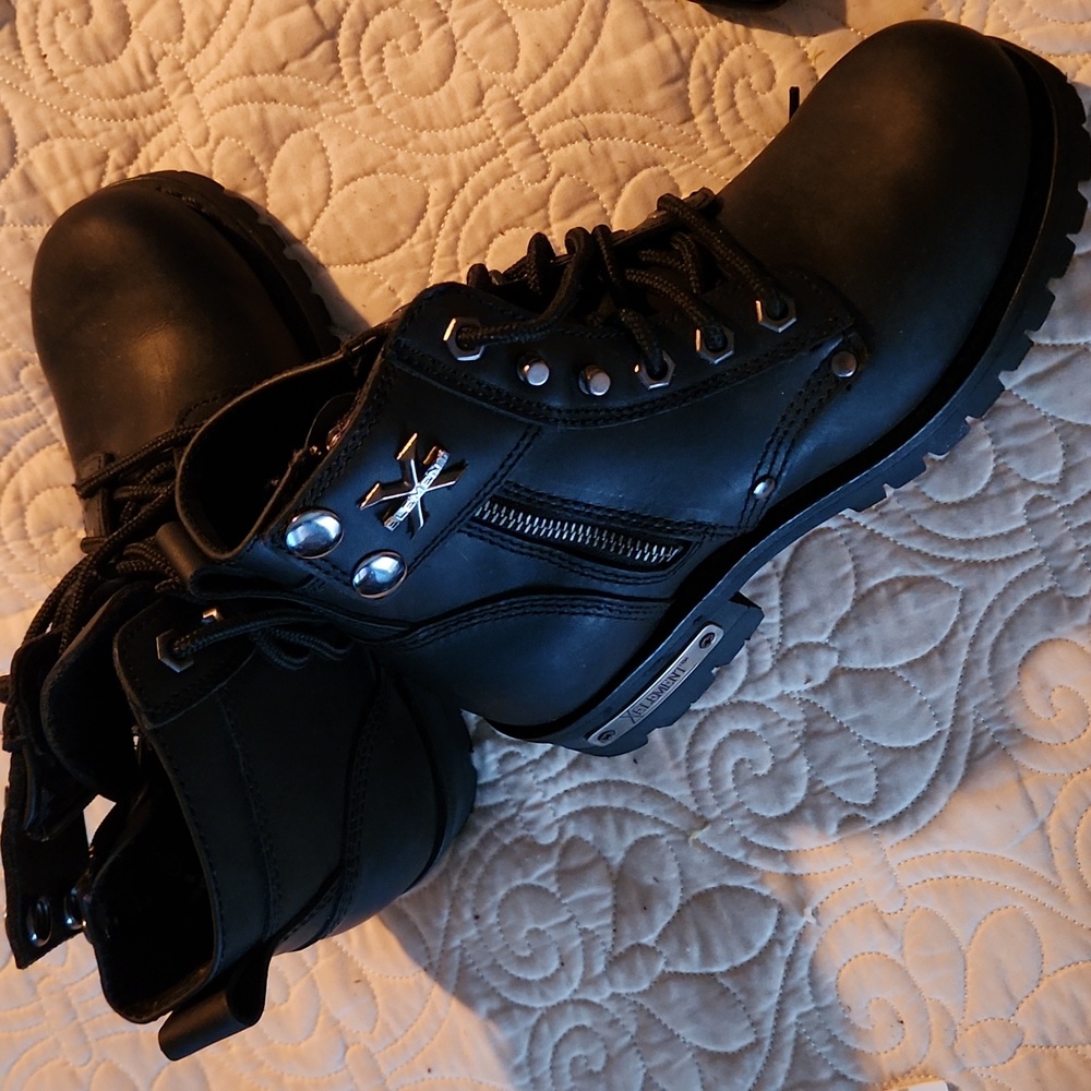 Xelement  Women's  Black Leather Zippered Motorcycle Boots